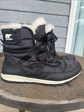 Sorel Whitney Short Lace Waterproof Winter Boots Black Size 9